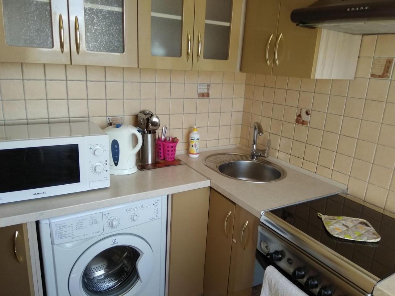 Apartment 2 Rooms Slobozhansky Prospekt Nizhnedneprovsk Bagian luar foto